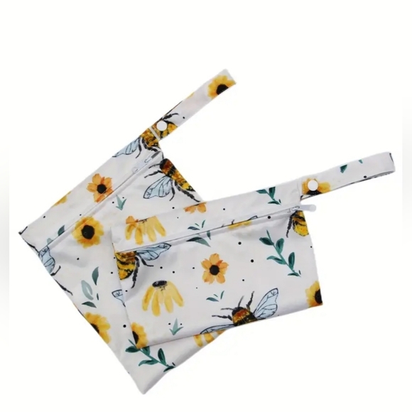 2pc. Diaper Bag Set. - Picture 5 of 5